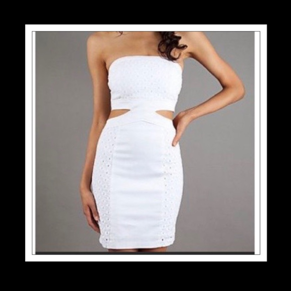 ✨SALE ✨XOXO White Eyelet Dress✨